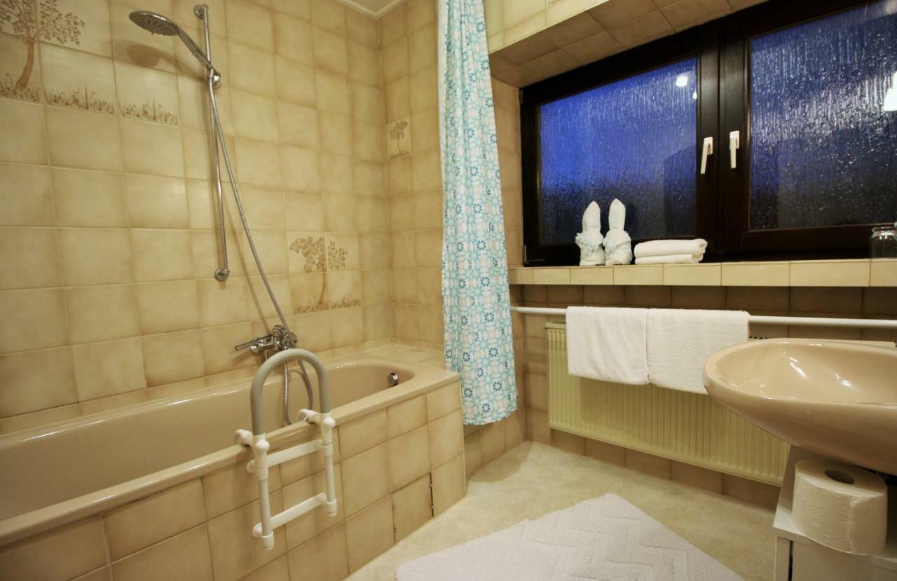 Gaestehaus Koen - Fewo Farfalle Zeltingen-Rachtig Zewnętrze zdjęcie